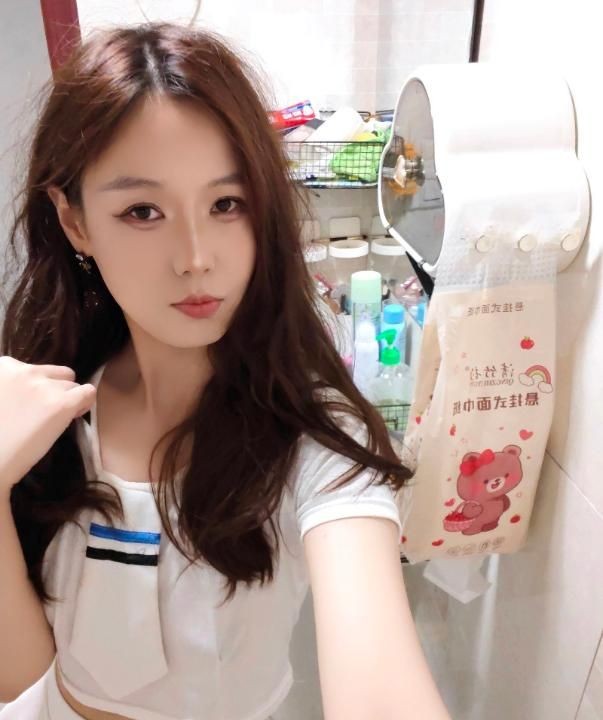 光谷骚媚儿