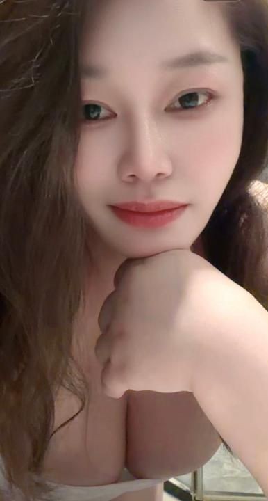 SM大奶美穴小少妇
