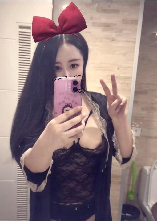东城大奶儿小姐姐