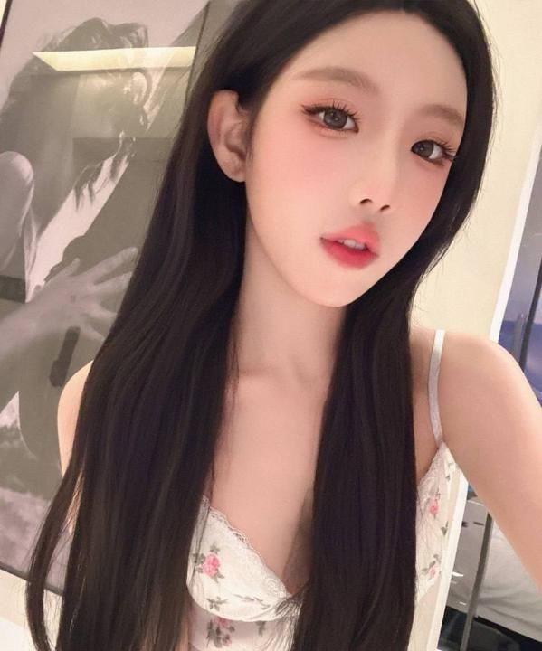 完美小蛮腰s身材尤妮