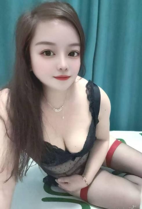妖艳骚少妇