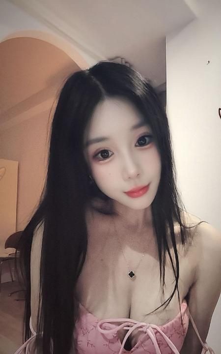 南站吊钟大奶