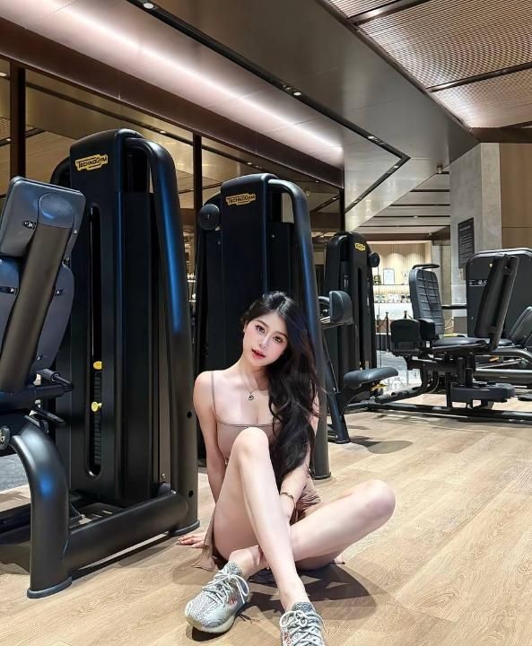 广州巨乳E莓