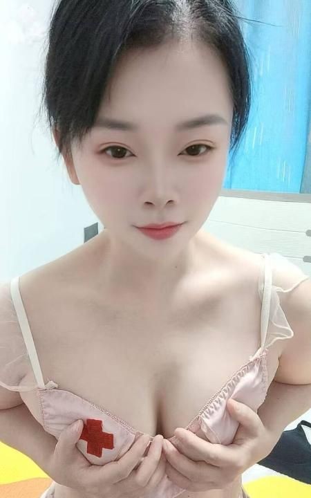 临平吃鸡少妇