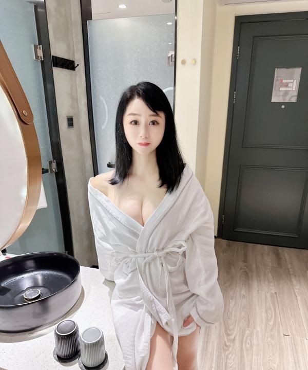 喷水御姐艾冰冰