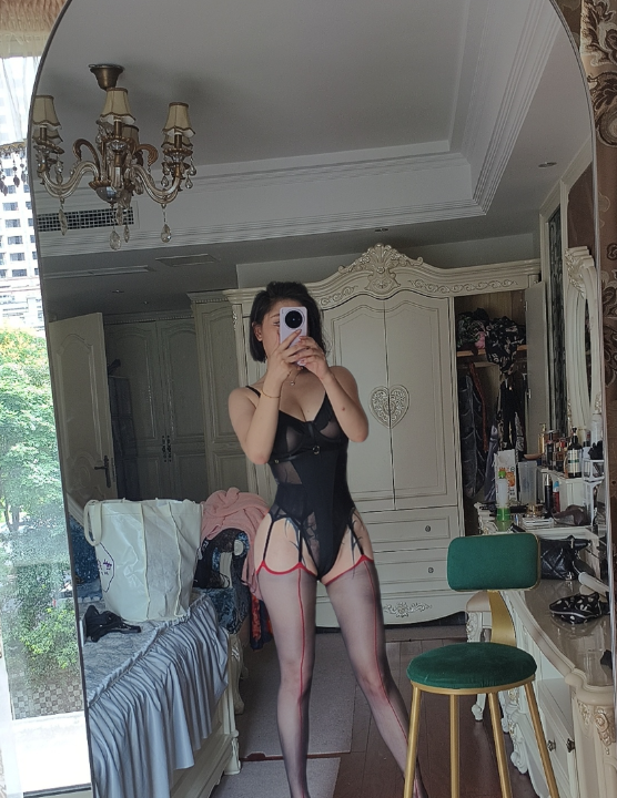 汉阳丝袜美腿老师