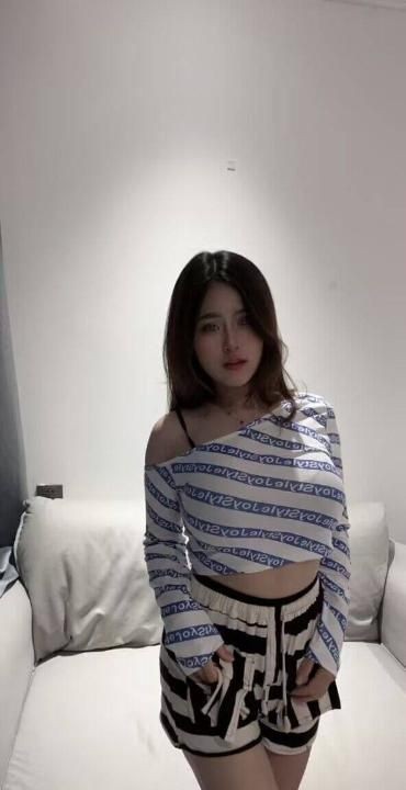 丰乳肥臀大长腿御姐