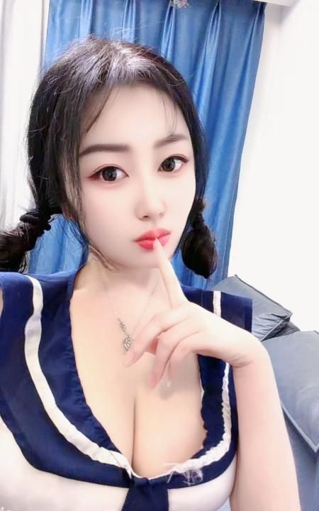 人妻露露