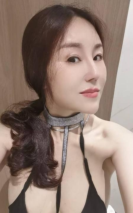 三通吃精老板娘