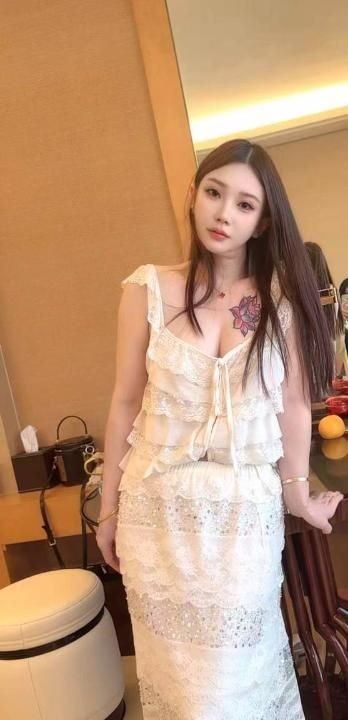 妩媚性感西西