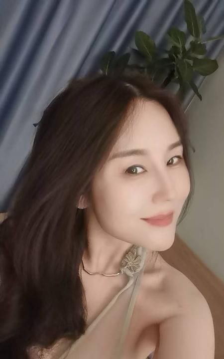 三通吃精老板娘