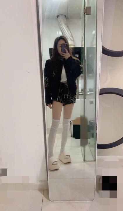 昆山娇小泡芙小姐