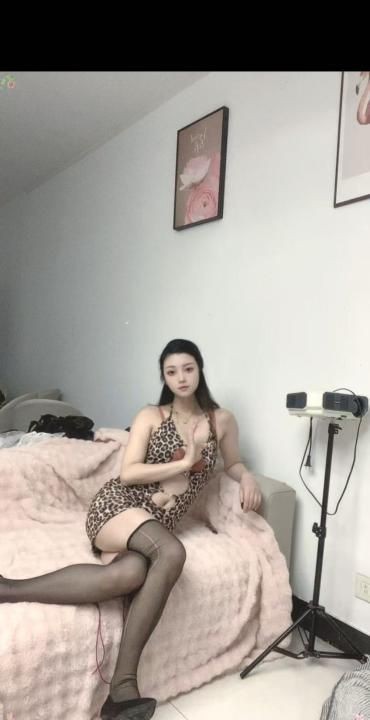 软软奶子小妞妞