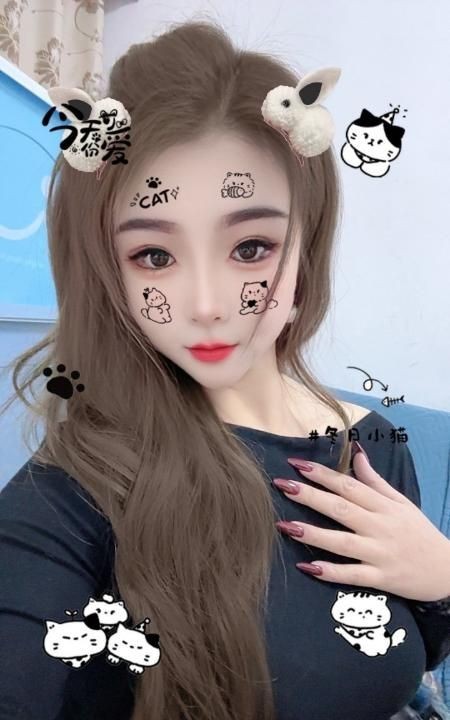 西门长腿大奶妹