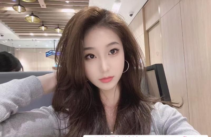 中项口爆服务系美女