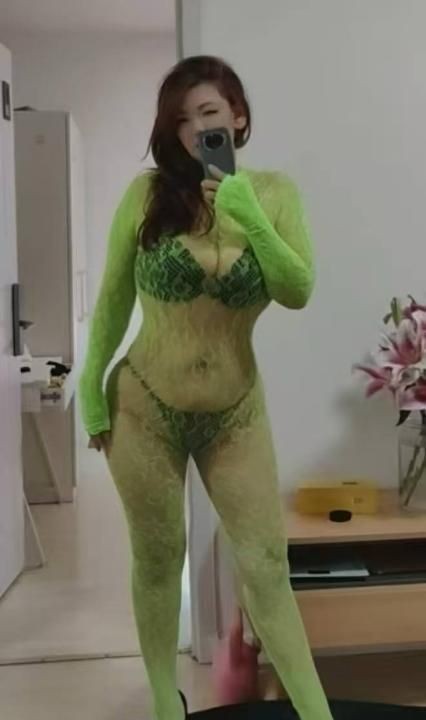 静安风骚大屁股熟女
