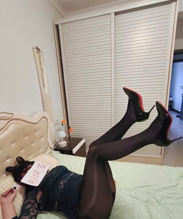 泻火长腿服务系水娃