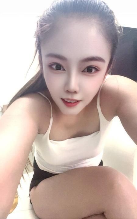 三通巨乳肥臀娜娜