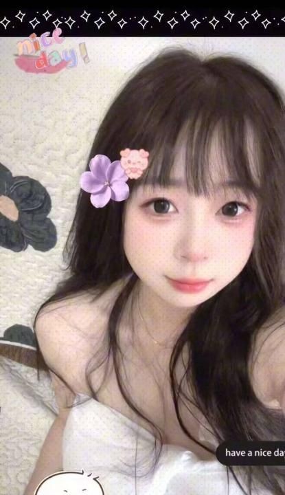 大胸性感美少女