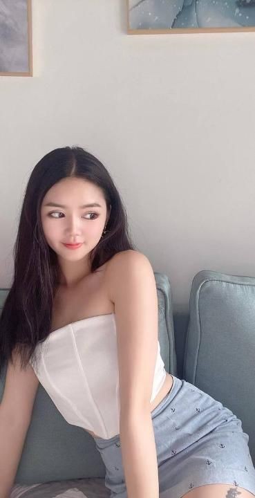 金水曼妙身材御姐小妮
