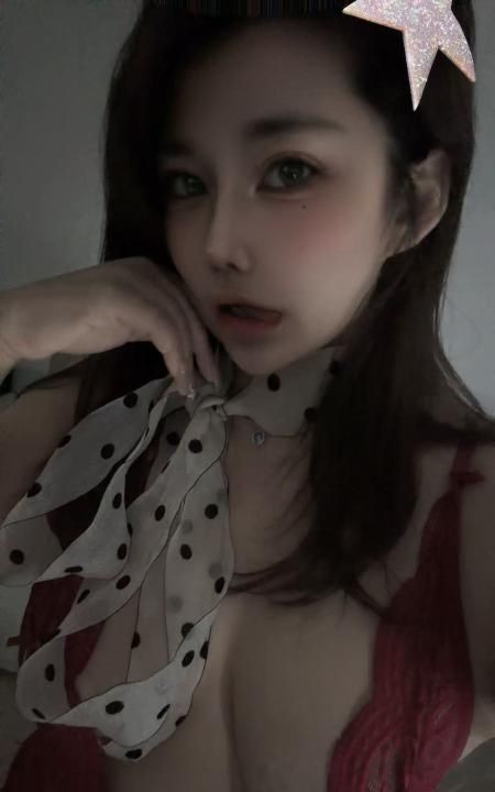 岳麓非常骚的御姐