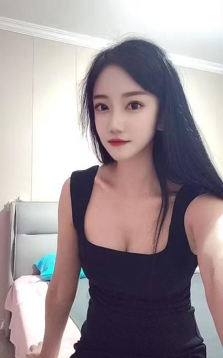 舌吻性感苗条老师