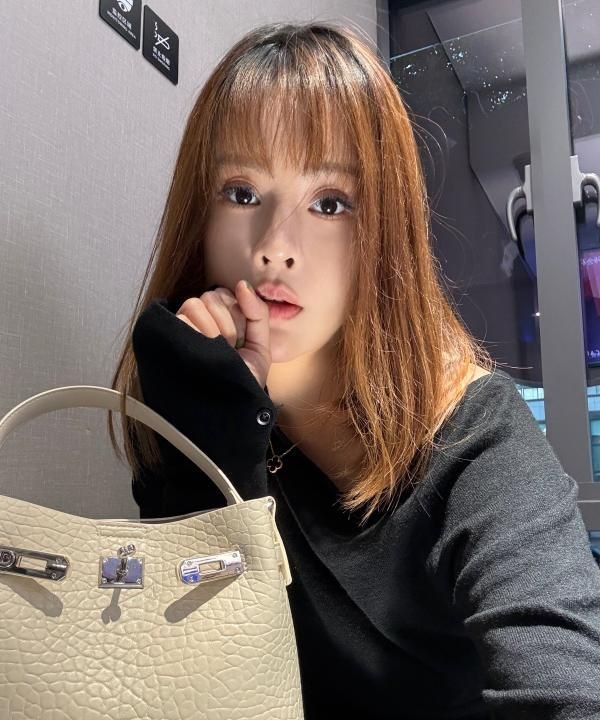 巨臀G奶性感念姐