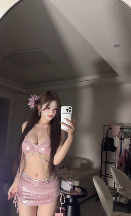 初恋感美胸语汐