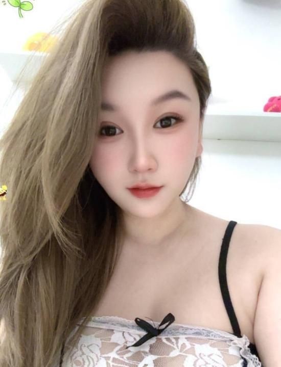 出击明德门大奶妹