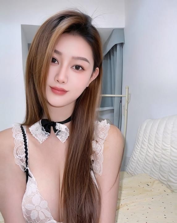 E奶骚妹雅丽回归