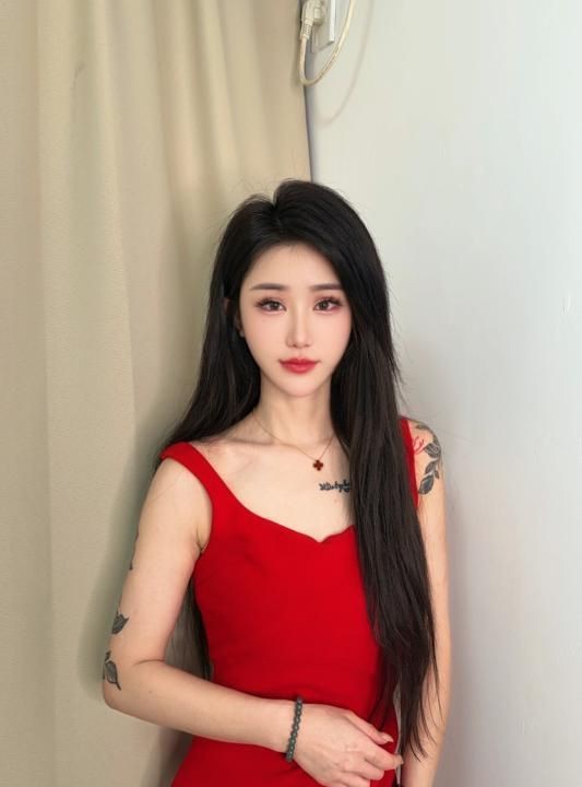 上城长腿人妻苏雨恩
