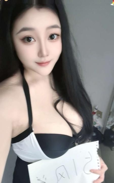 大胸妹在成华