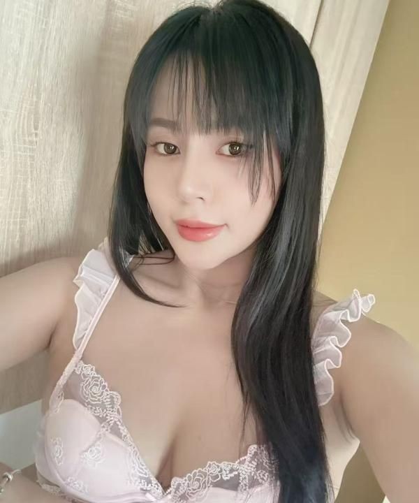 风骚大屁股嫩逼会喷水