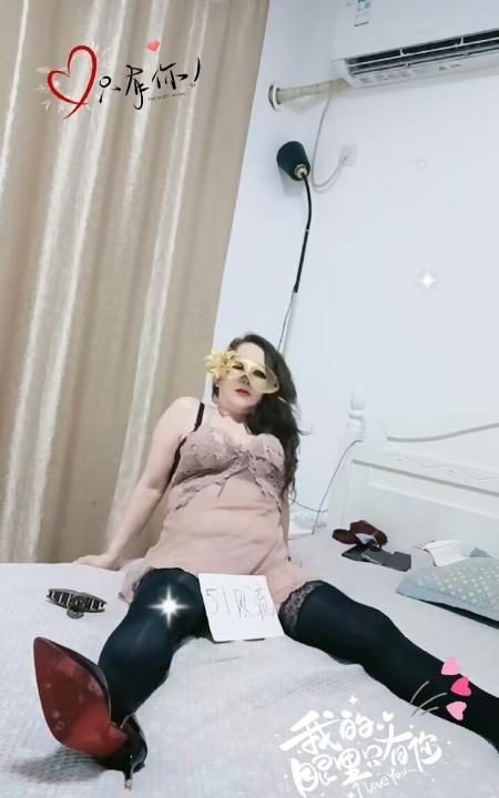 西湖巨臀肥乳熟女